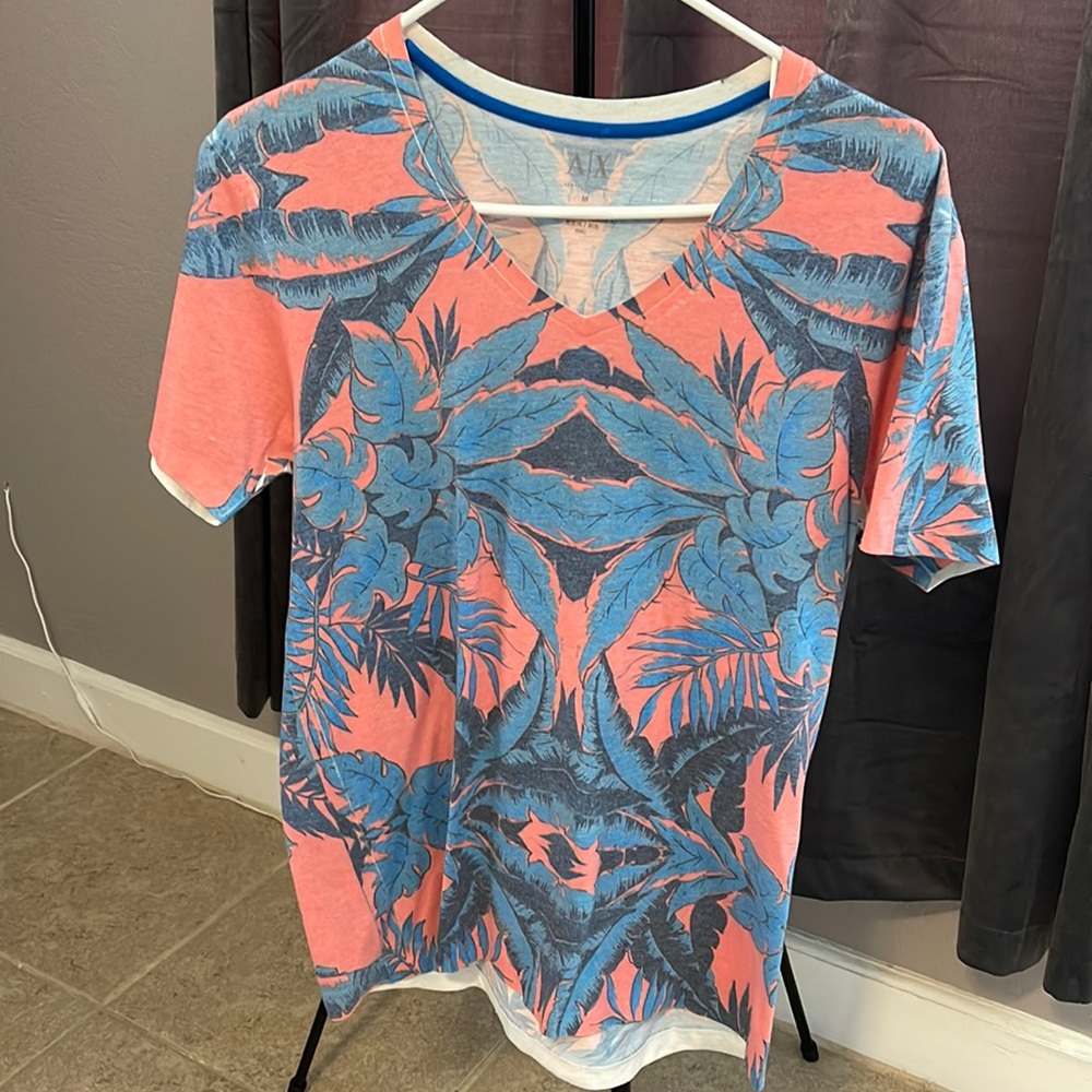 V NECK